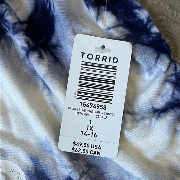 💙🤍Torrid Tie-Dye Hoodie – Plus Size 1X – New with Tags - Picture 3 of 5